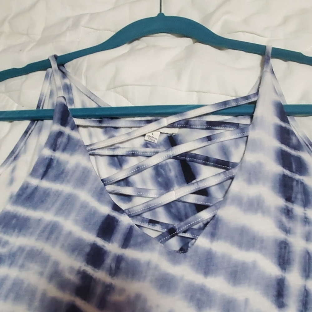 💙Cold shoulder top💙 - Picture 2 of 2